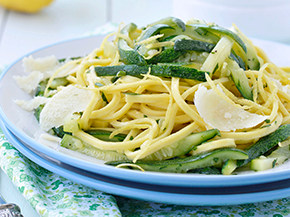 Макароны с овощным соусом