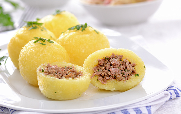 Картофельные цеппелины с мясом Картофельные цеппелины с мясом