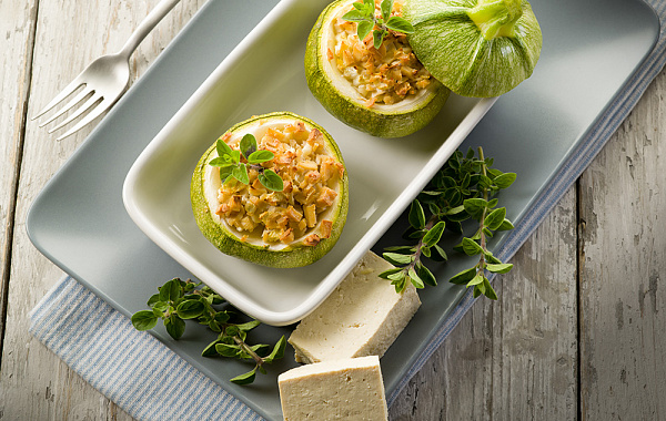 Кабачки, фаршированные мясом Кабачки, фаршированные мясом
